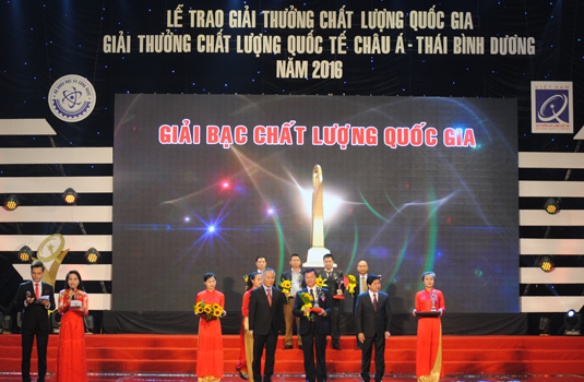 THACO nhận giải thưởng Chất lượng Quốc gia năm 2016