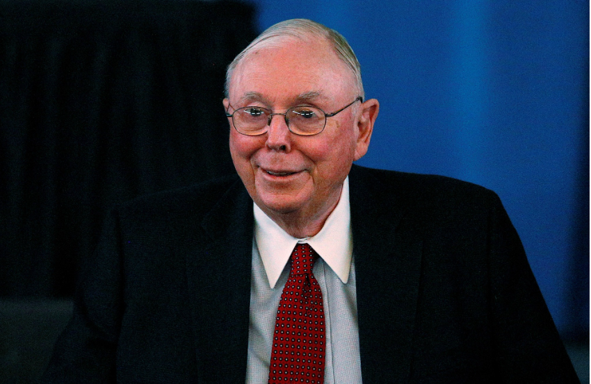 Charlie Munger là cánh tay phải của Warren Buffett